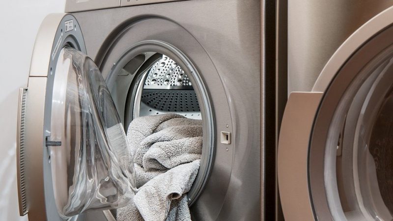 Comment brancher une machine à laver à la plomberie ?